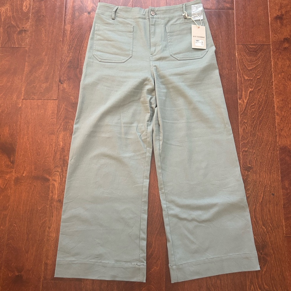 *NWT* Eesome Sage Green Wide Leg Pant -Size 31